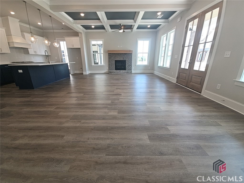 1724 Silo Bend 36 / F5