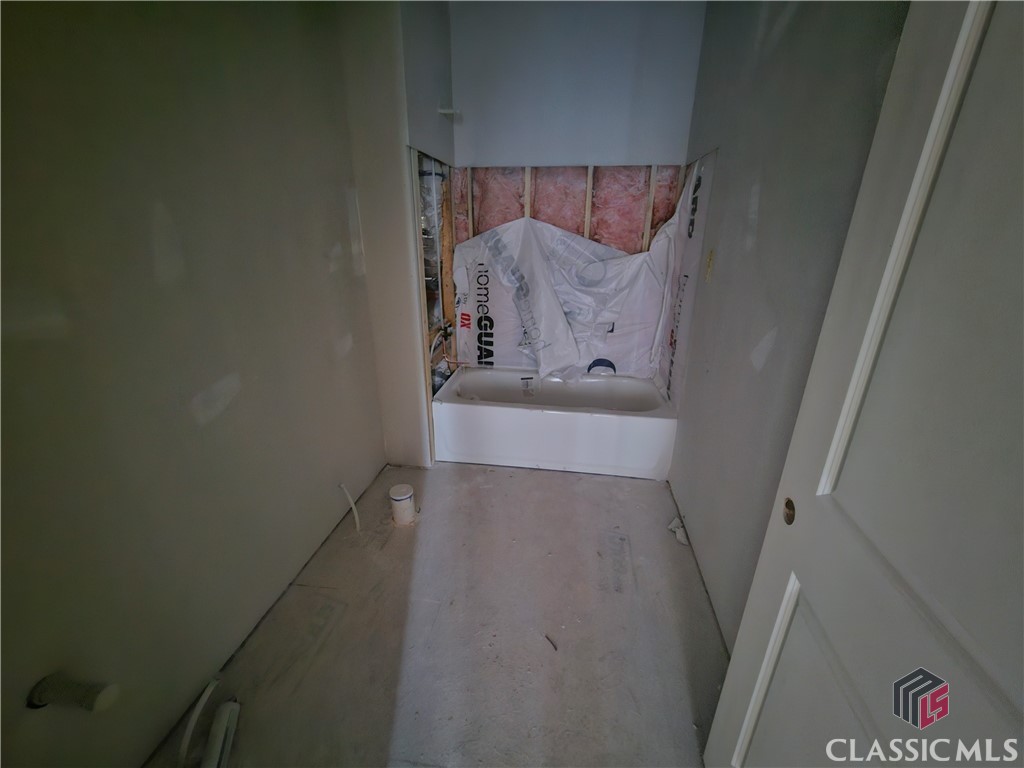 1205 Silo Bend 7/B2