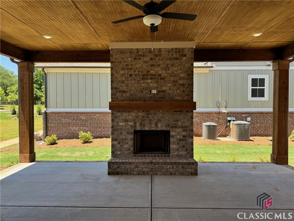 1355 Melody Bend 4