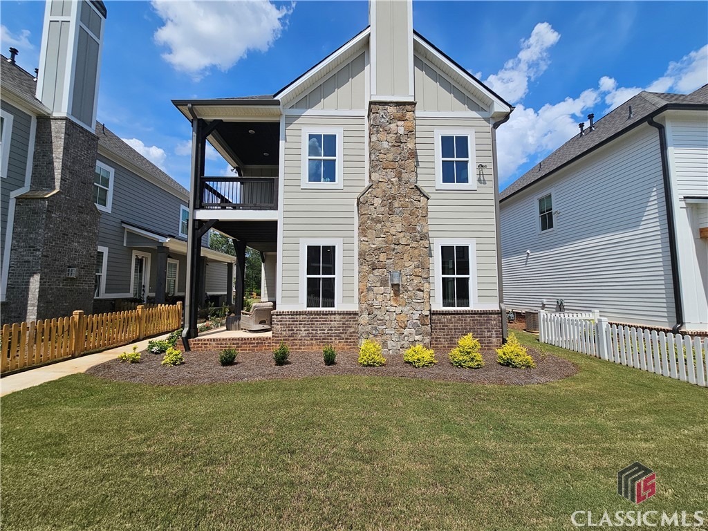 1772 Silo Bend 35 / F4