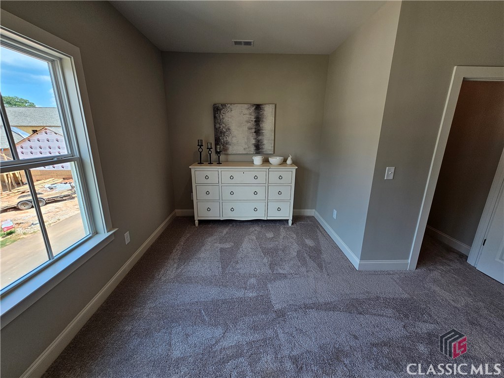 1772 Silo Bend 35 / F4