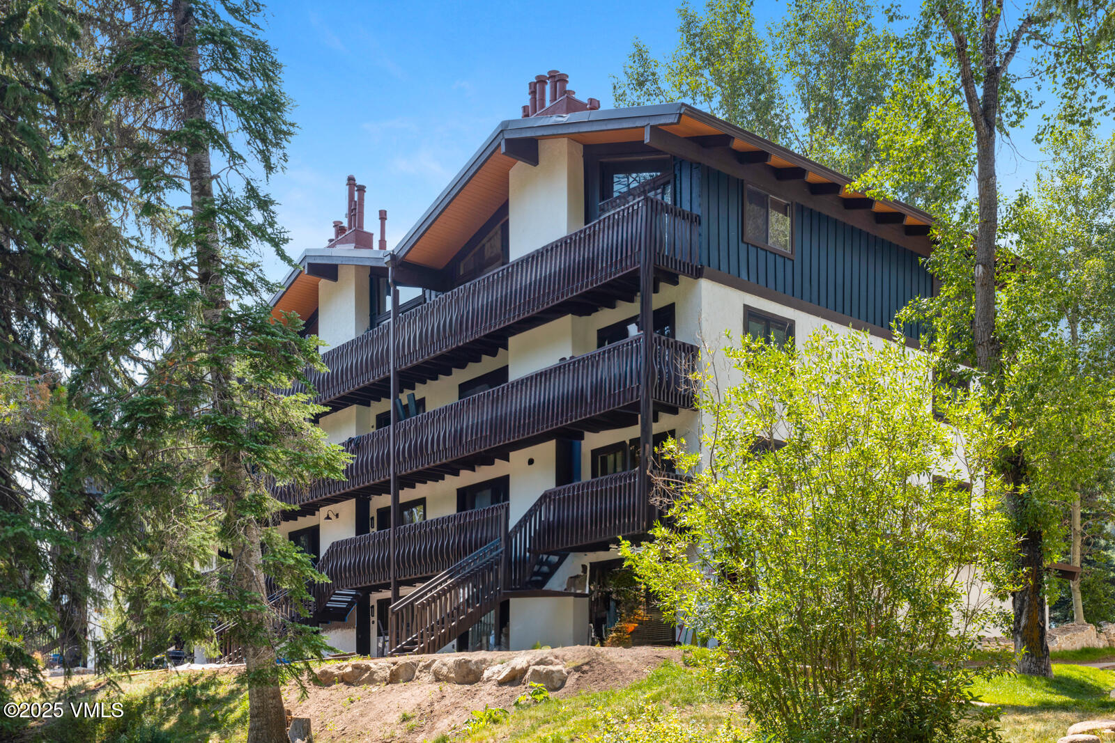 4640 Vail Racquet Club Drive Unit: 8