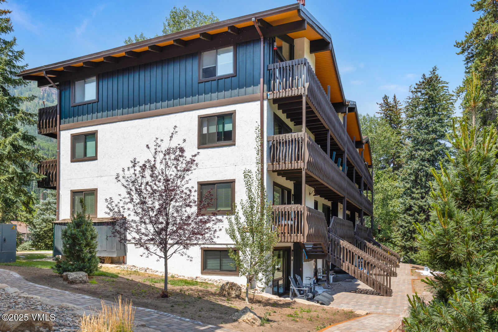 4640 Vail Racquet Club Drive Unit: 8