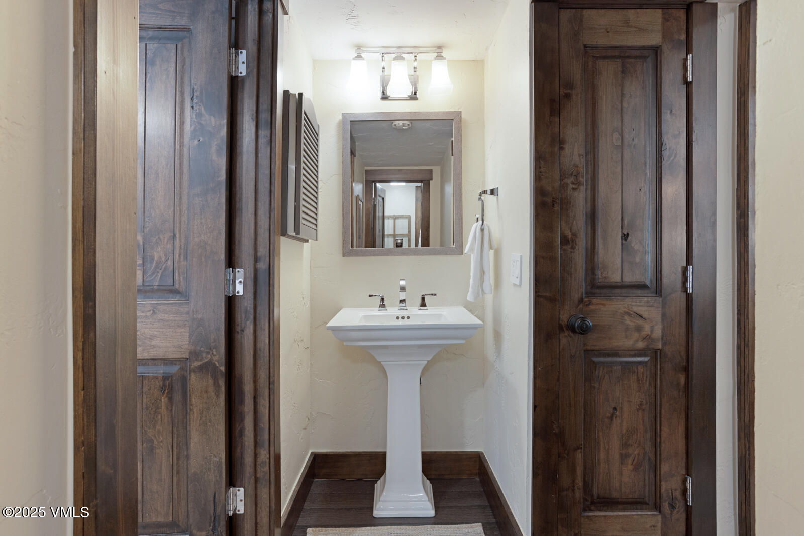 4640 Vail Racquet Club Drive Unit: 8