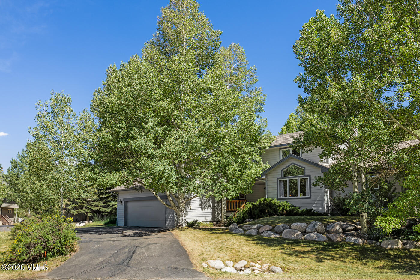 860 Deer Boulevard