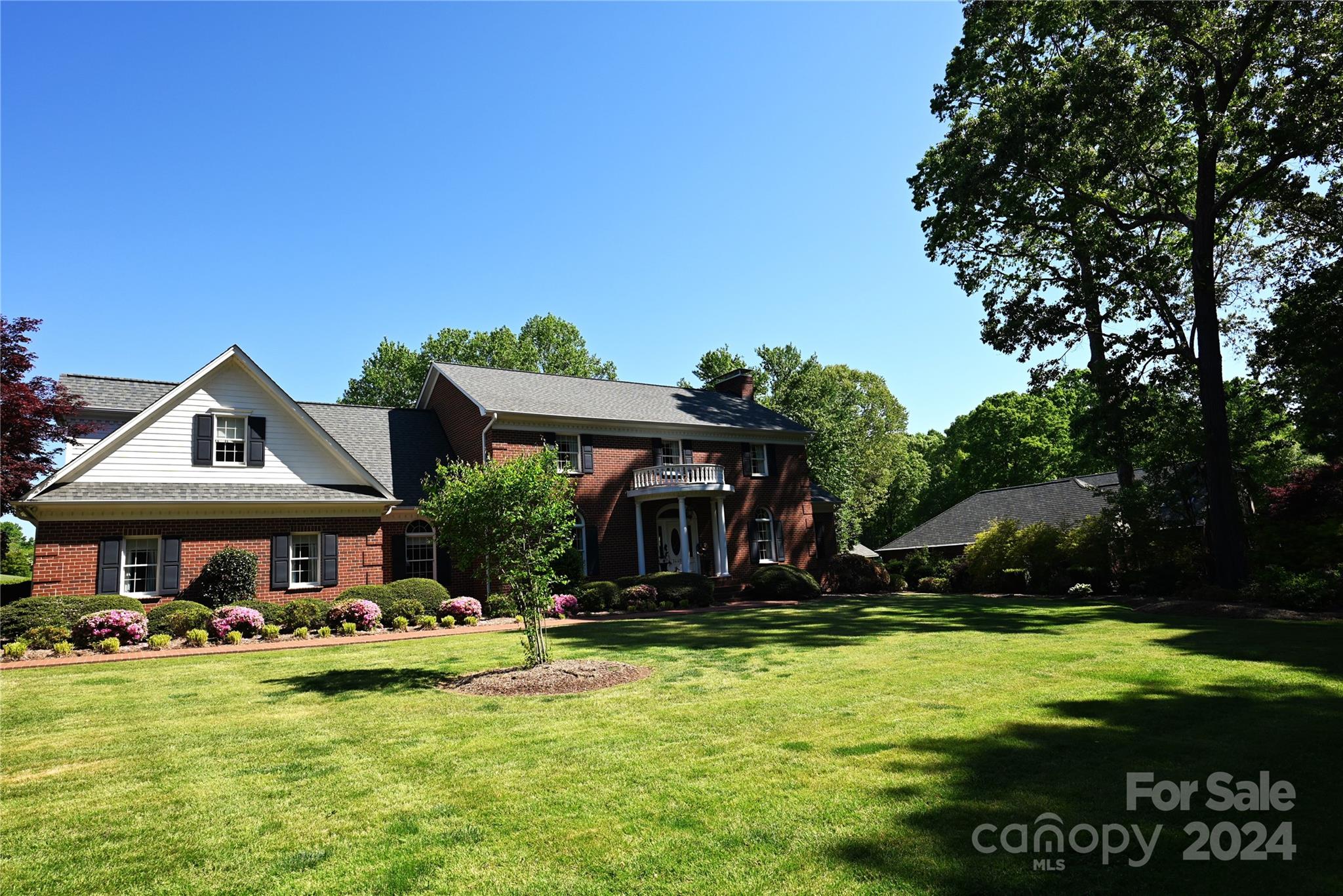3440 Duck Pond Drive NE