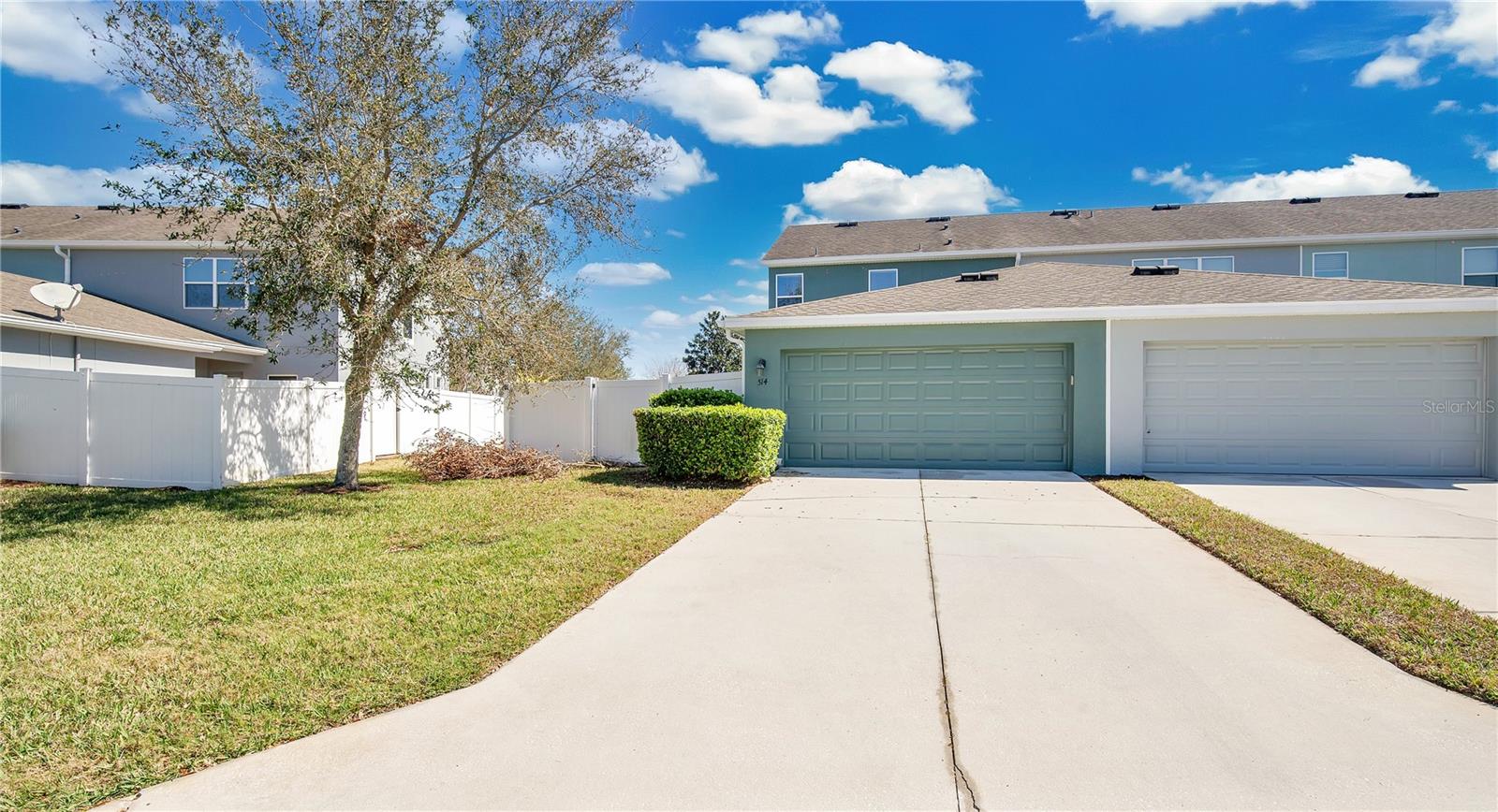 514 RAINBOW SPRINGS LOOP