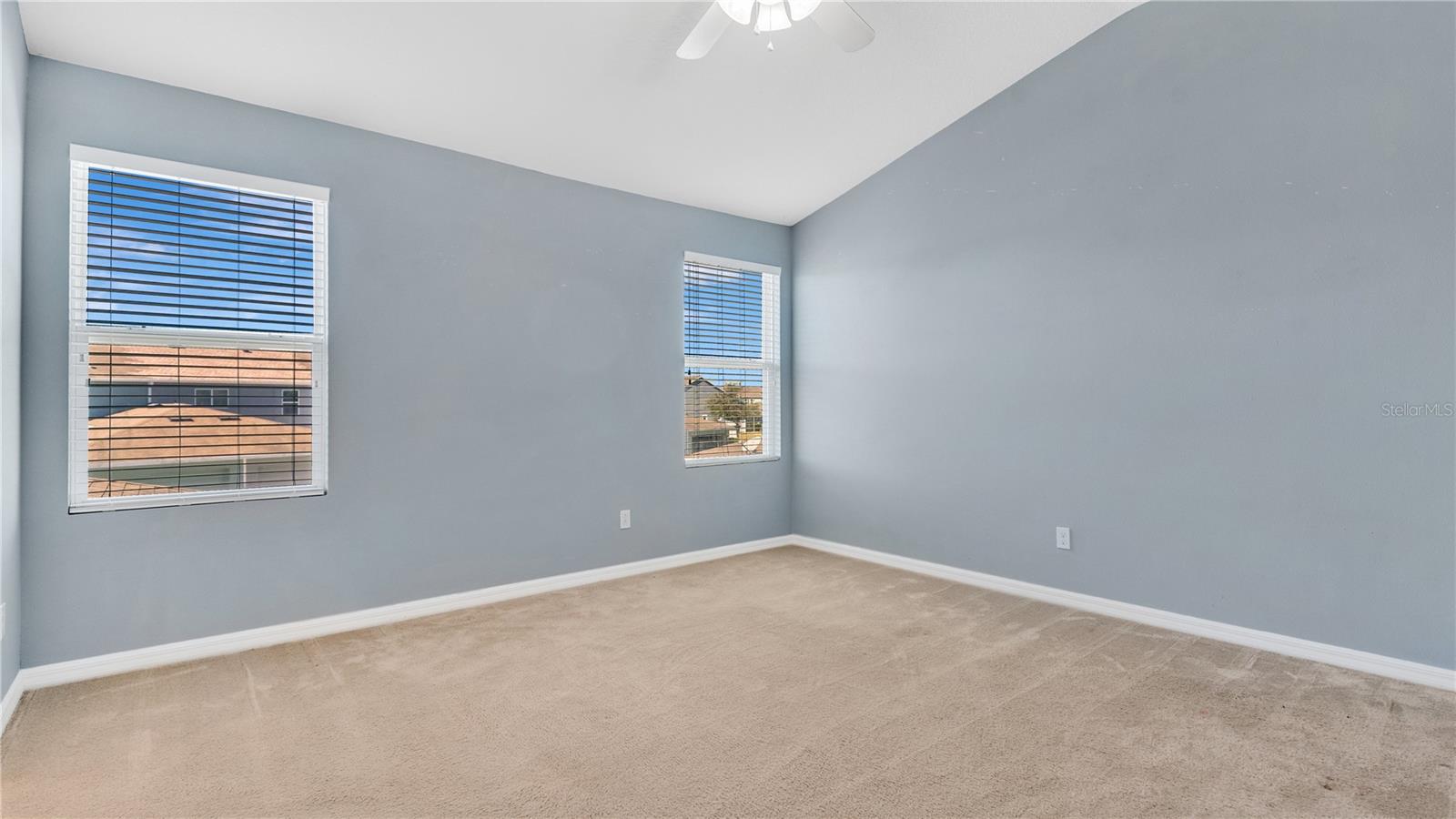 514 RAINBOW SPRINGS LOOP