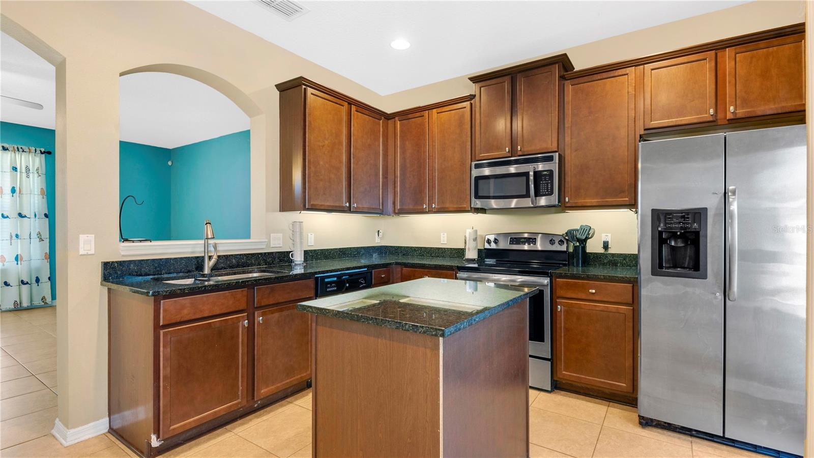 514 RAINBOW SPRINGS LOOP