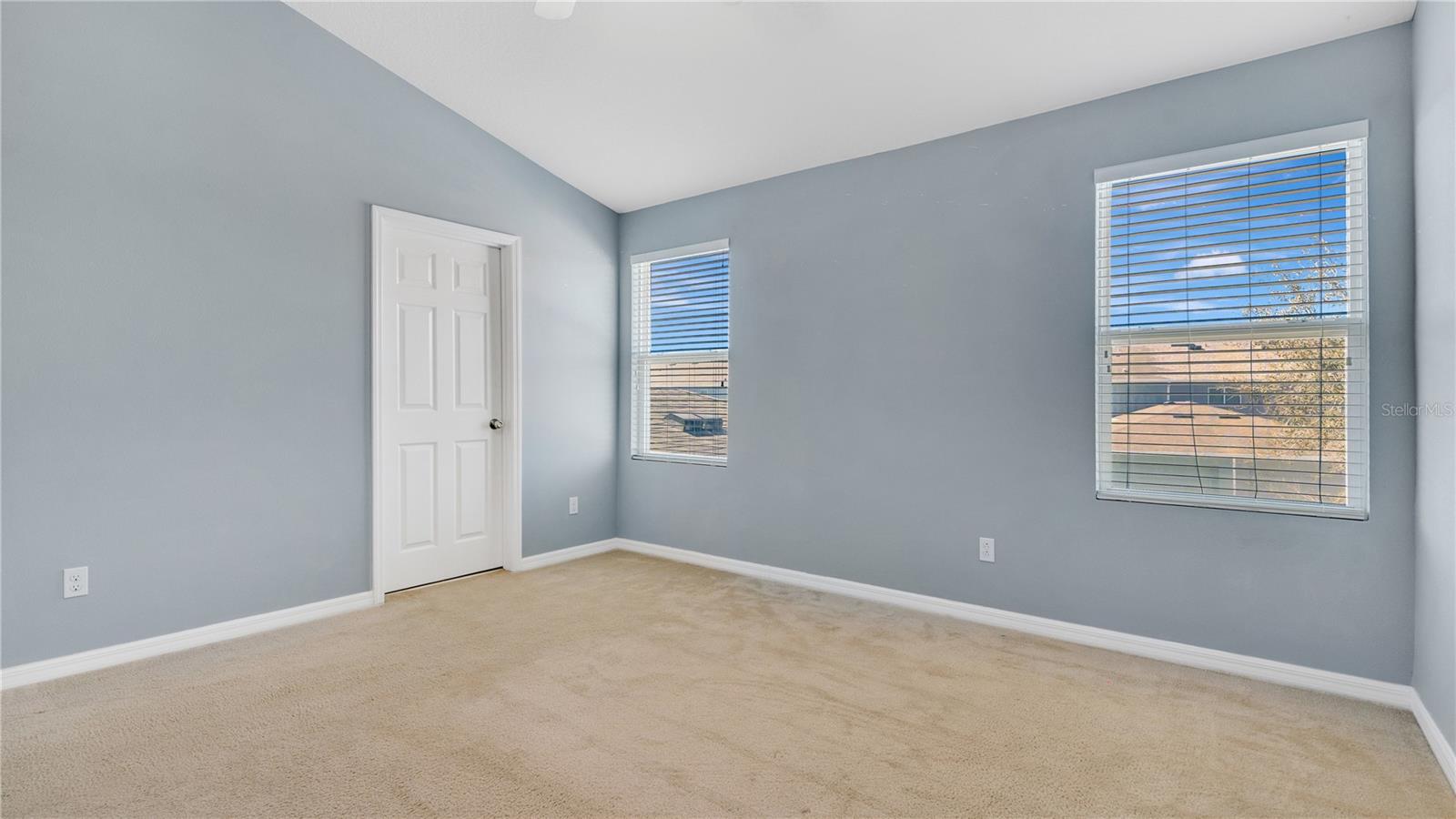 514 RAINBOW SPRINGS LOOP