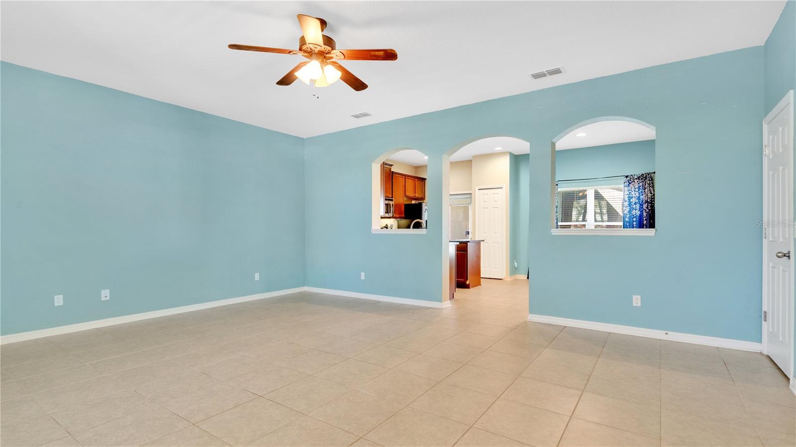 514 RAINBOW SPRINGS LOOP