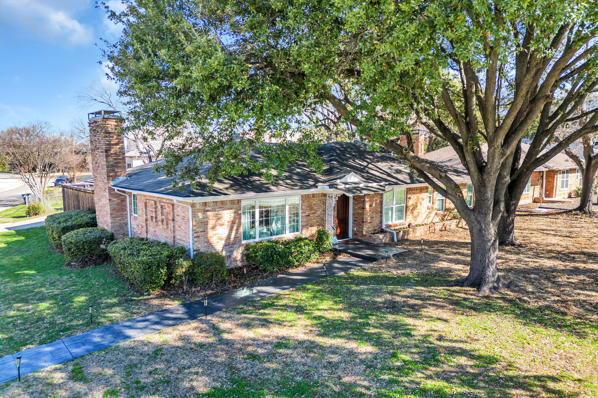 6705 Walnut Hill Lane