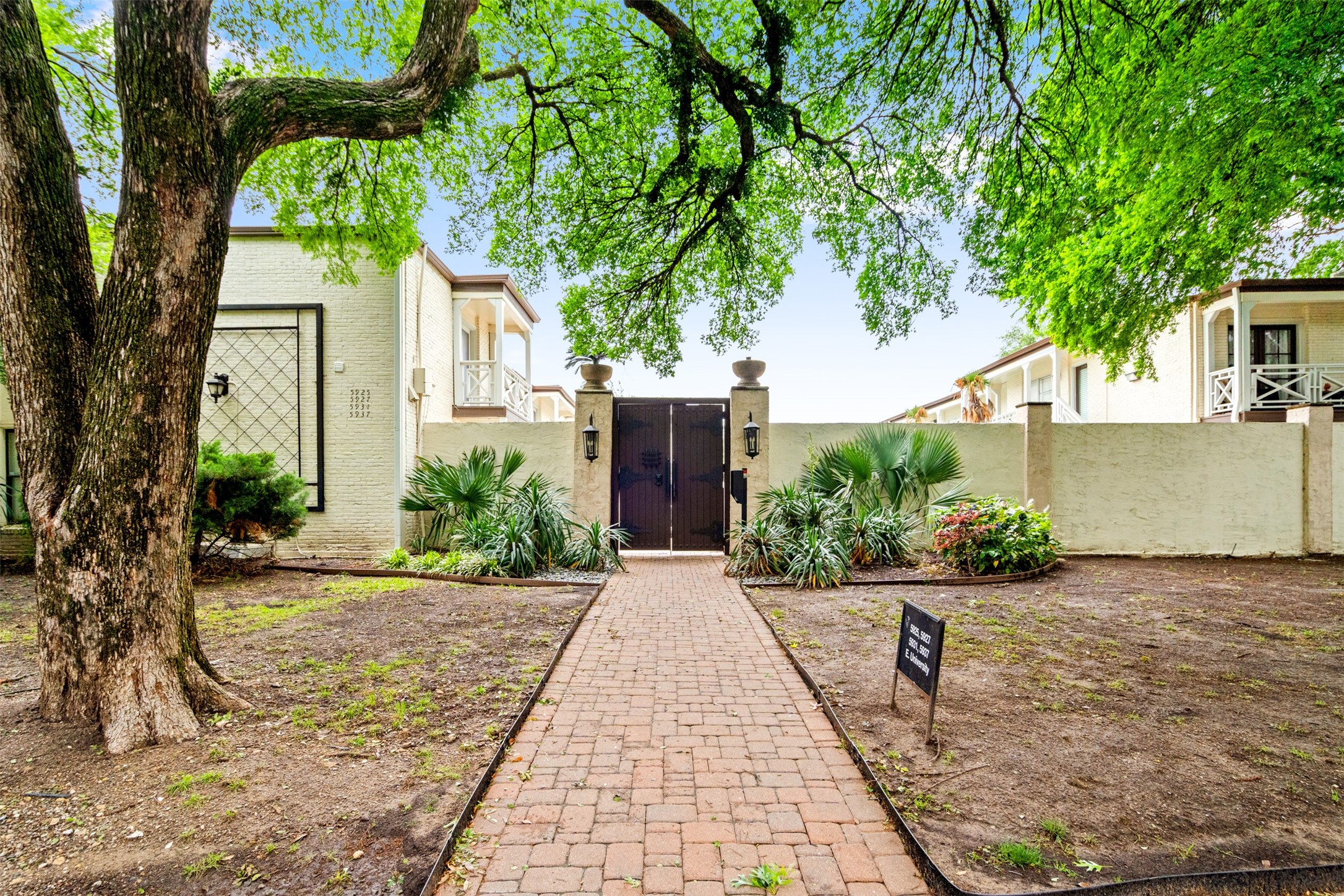 5937 E University Boulevard 130