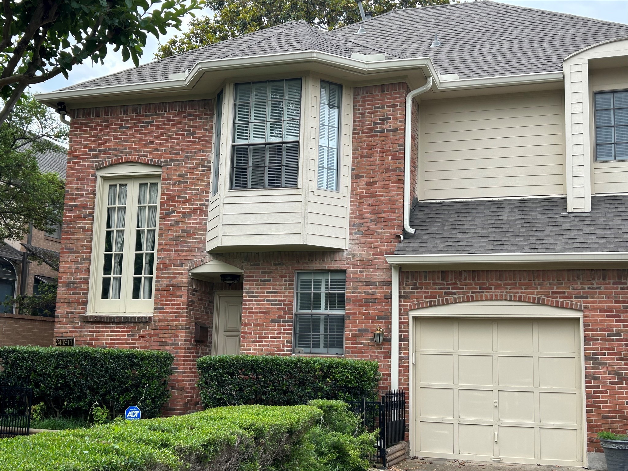 3407 Shenandoah Street B