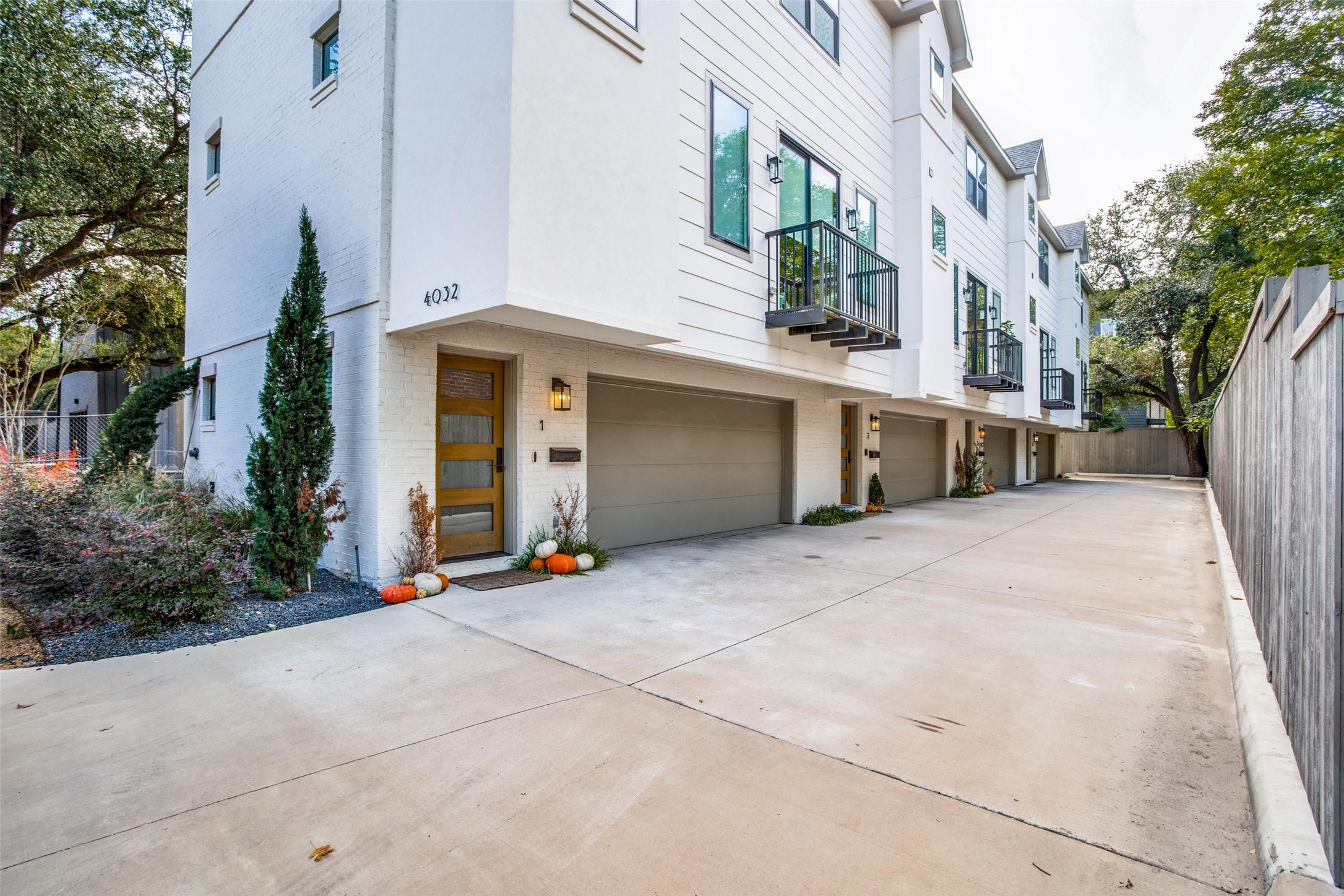 4032 Herschel Avenue 1