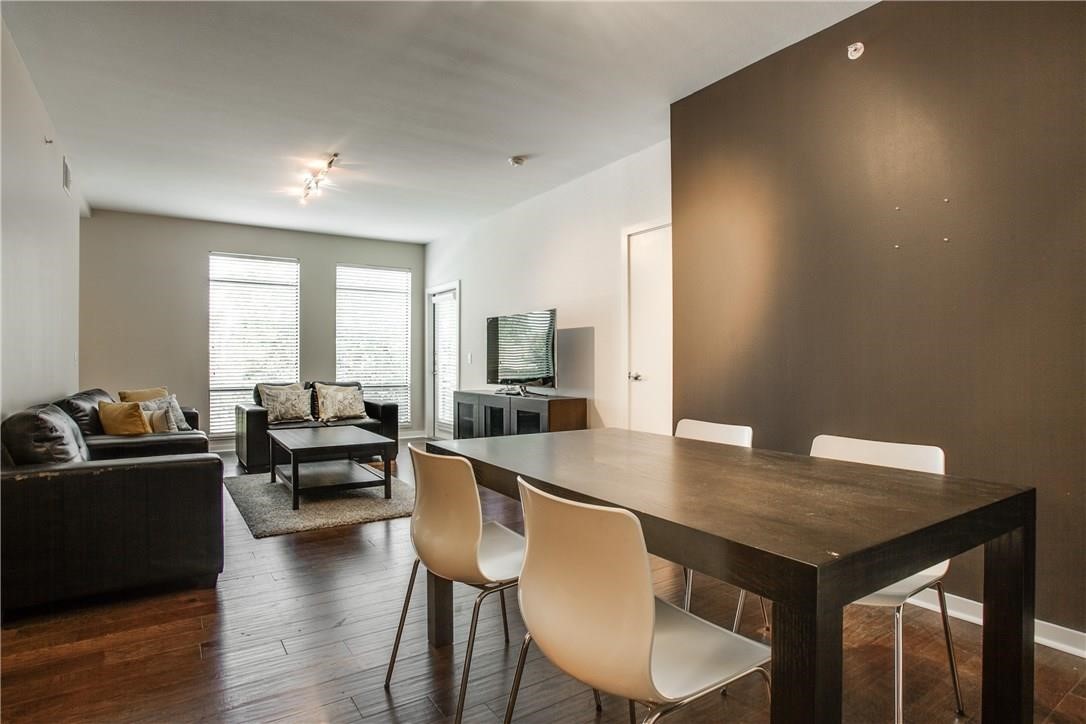 4107 Bowser Avenue 101