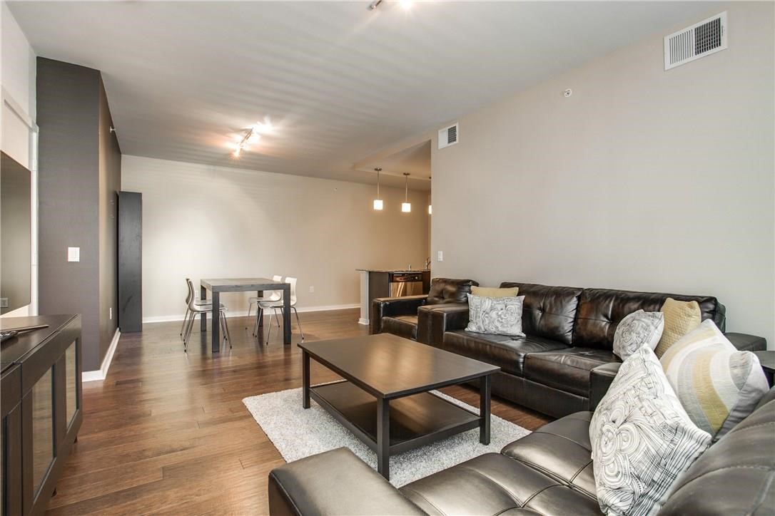 4107 Bowser Avenue 101