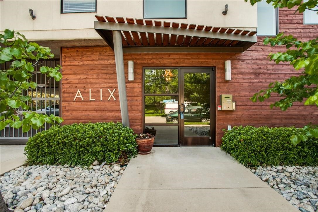 4107 Bowser Avenue 101