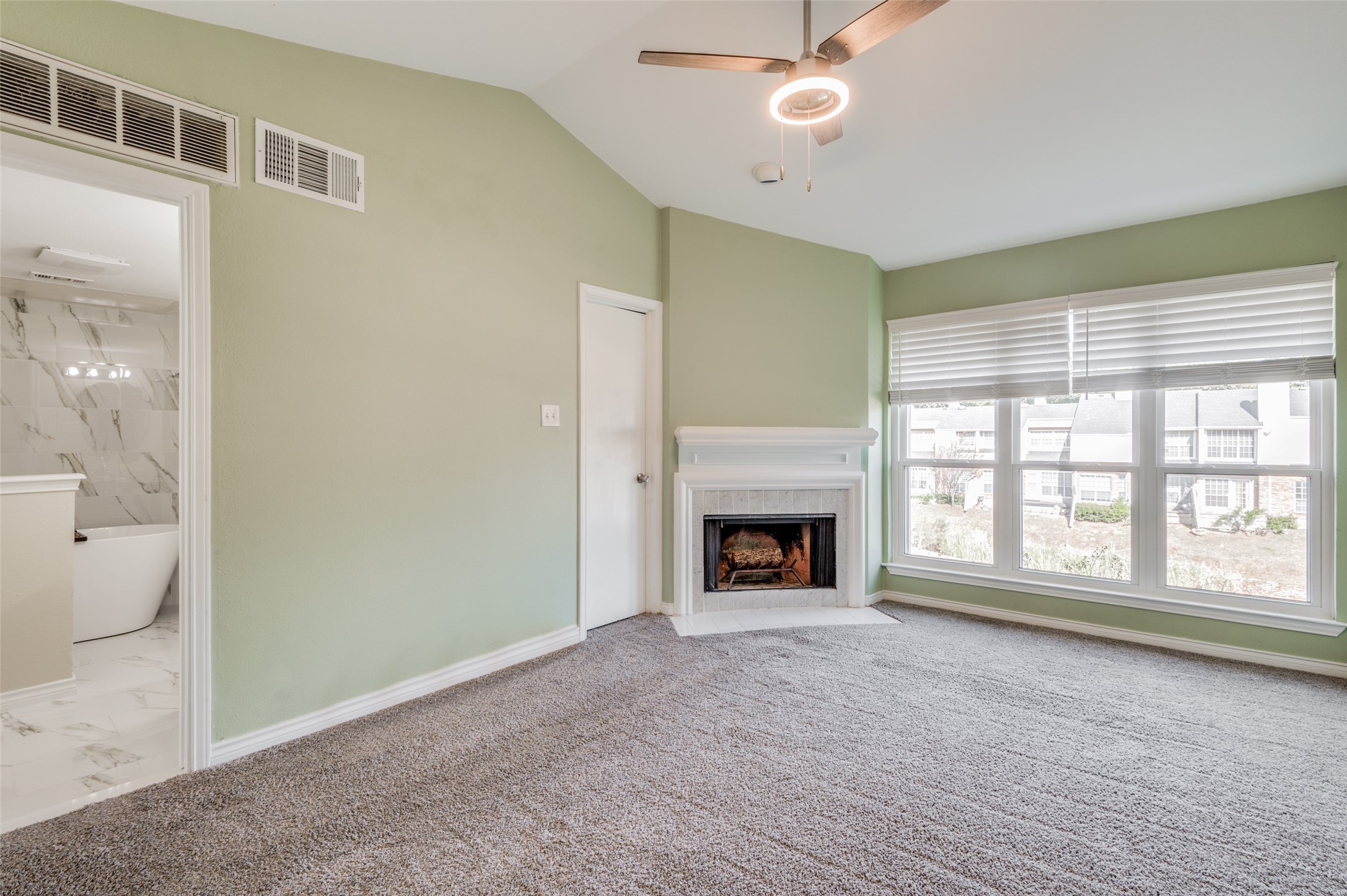 2417 Southlake Court