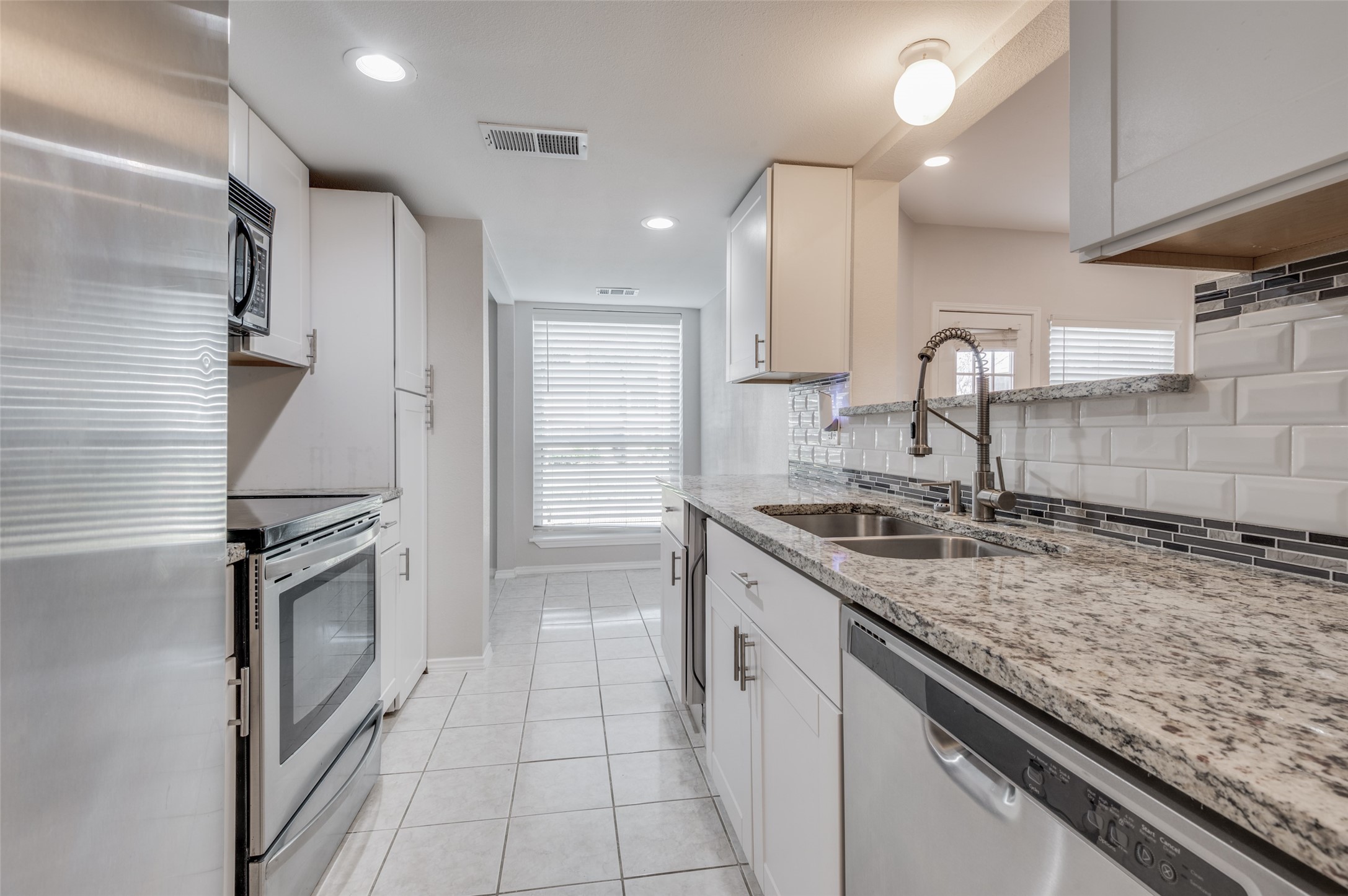 2417 Southlake Court