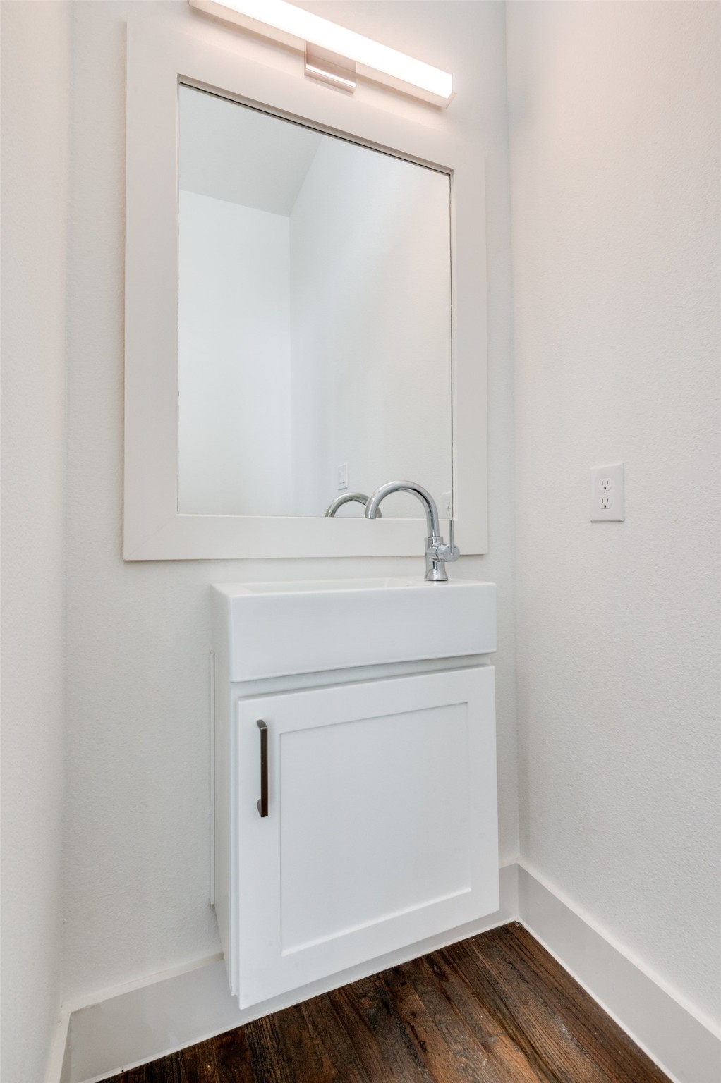 4718 Bryan Street 302