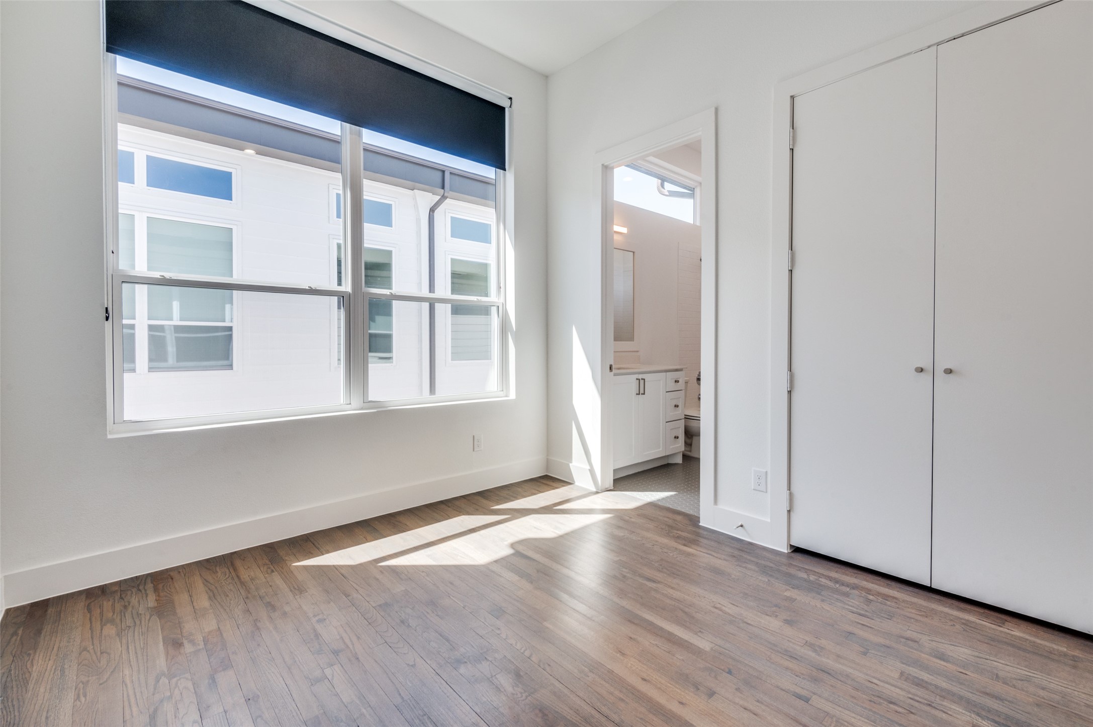 4718 Bryan Street 302