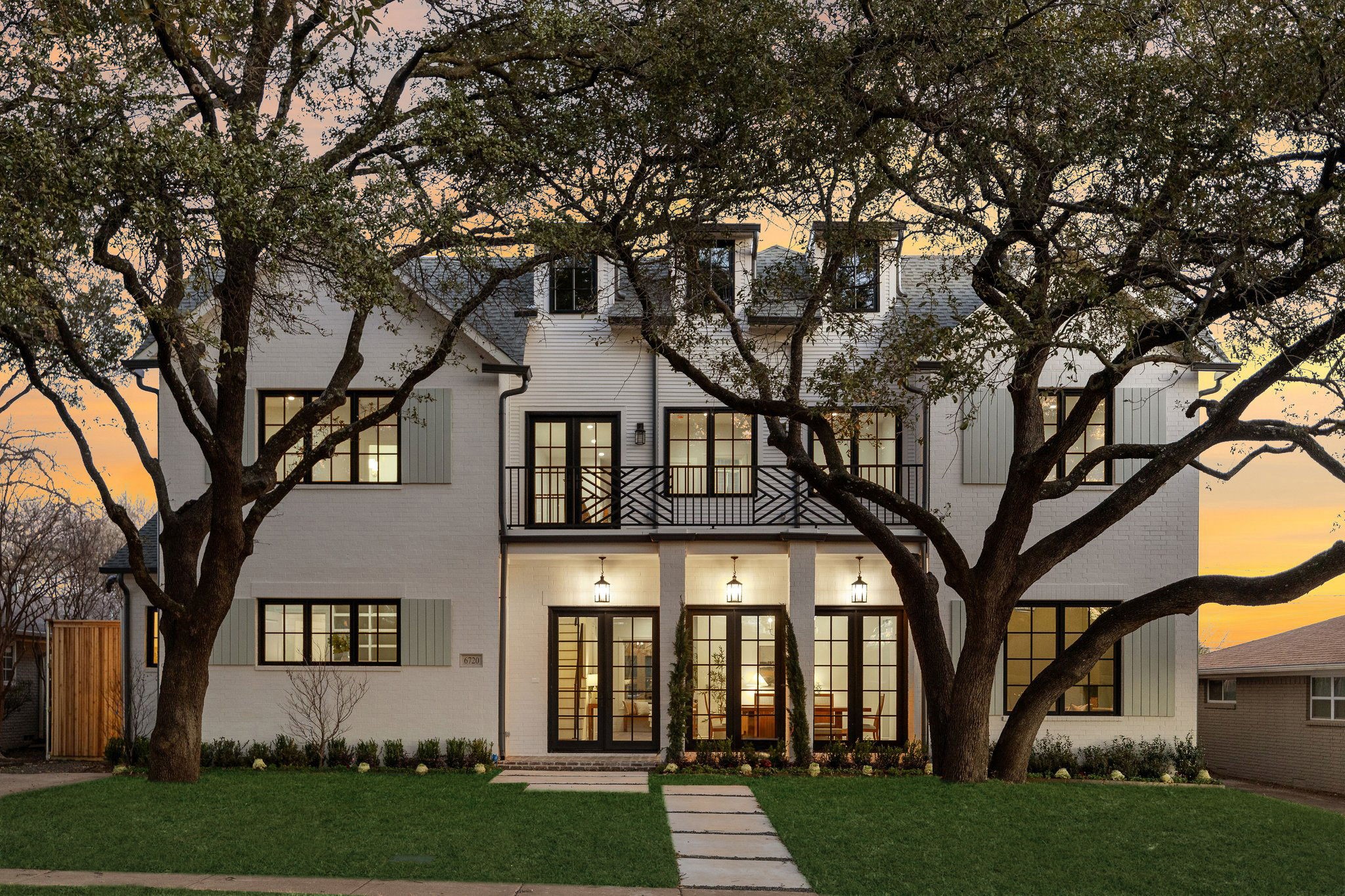 6720 Inverness Lane