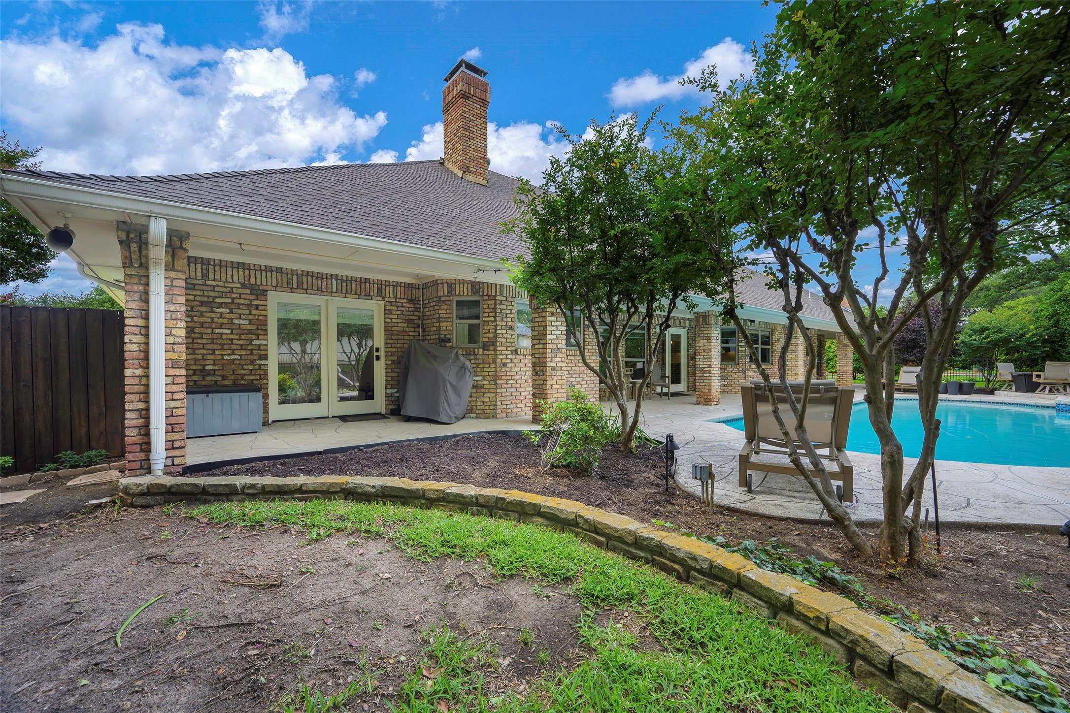 2304 Wing Point Lane