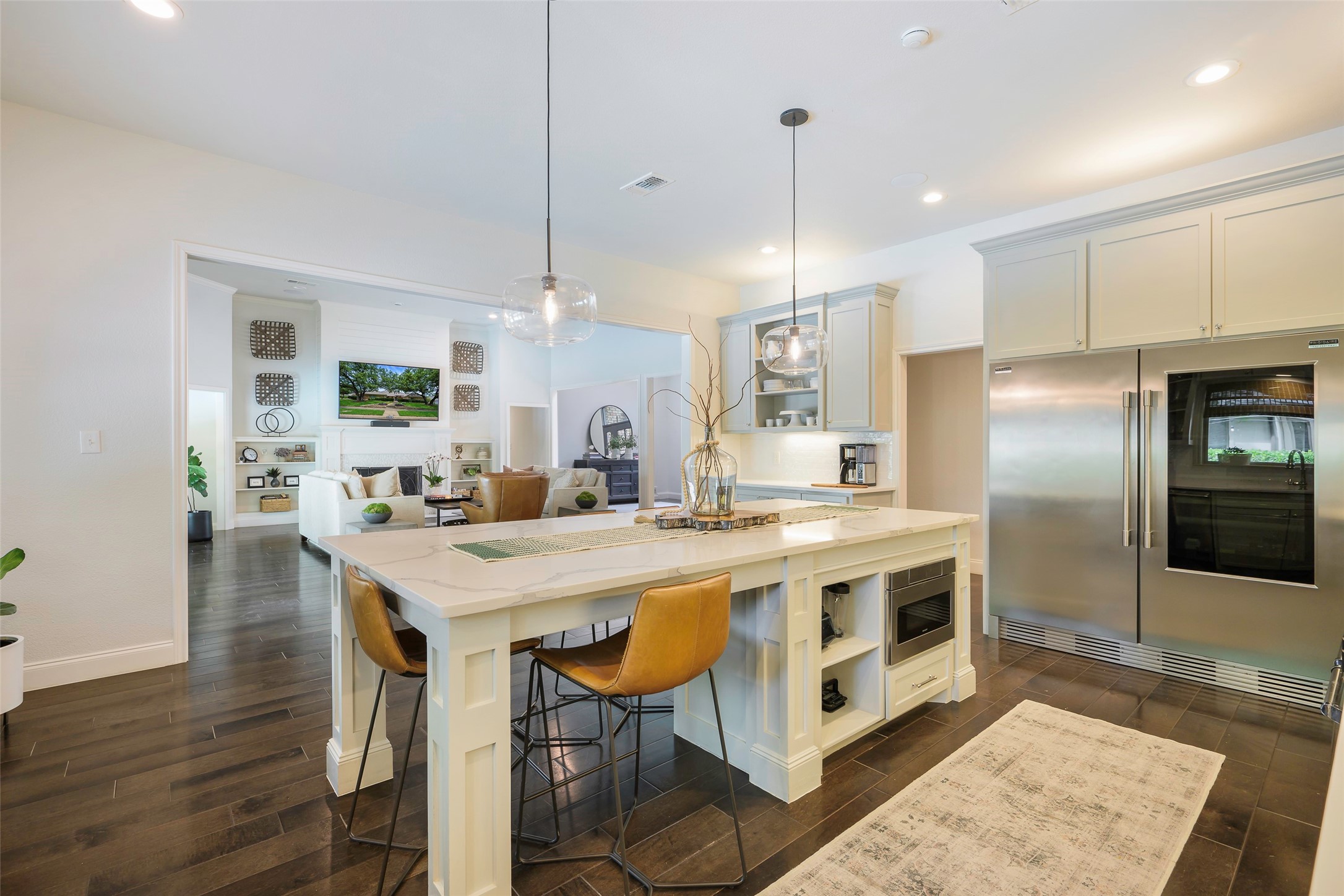 2304 Wing Point Lane