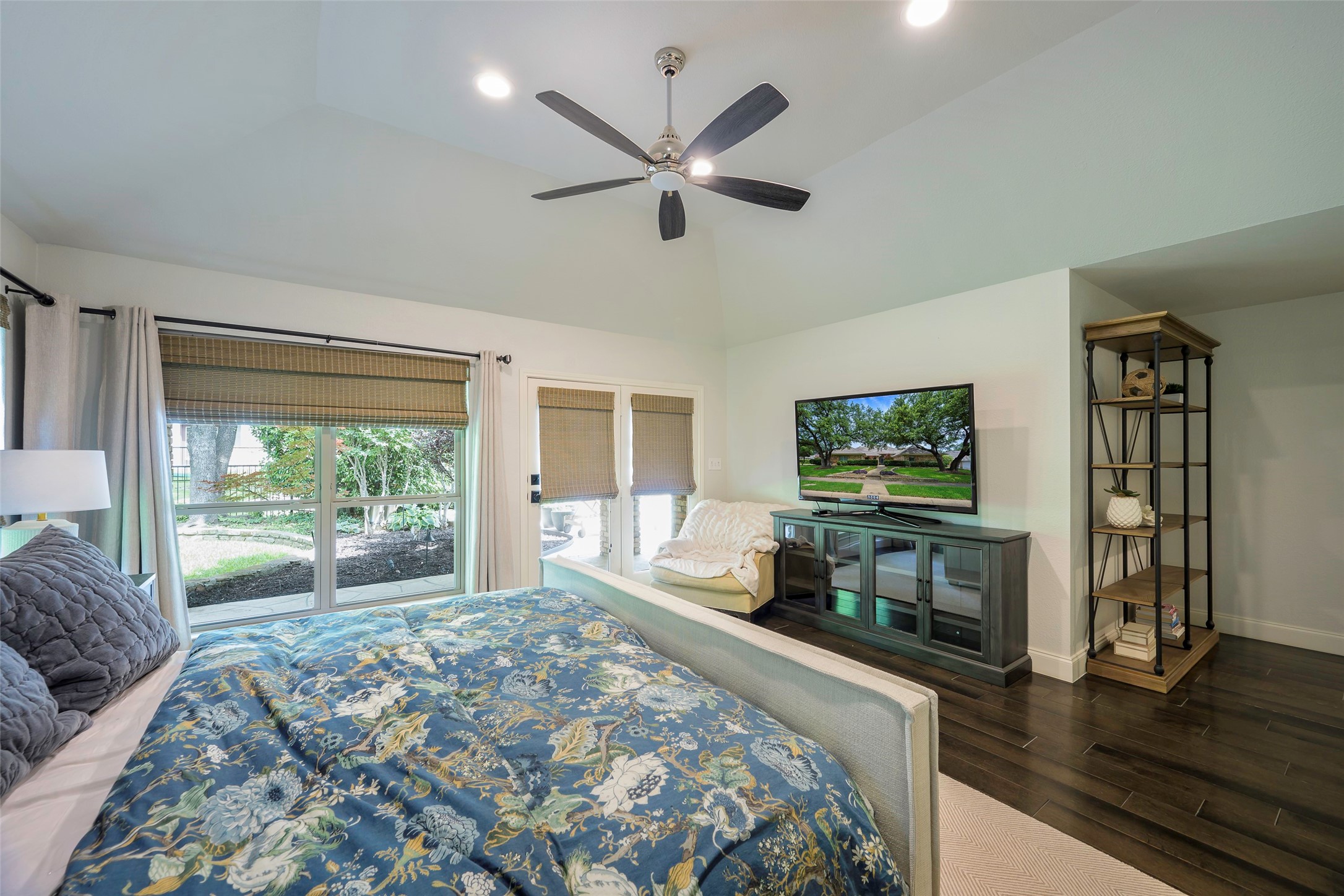 2304 Wing Point Lane