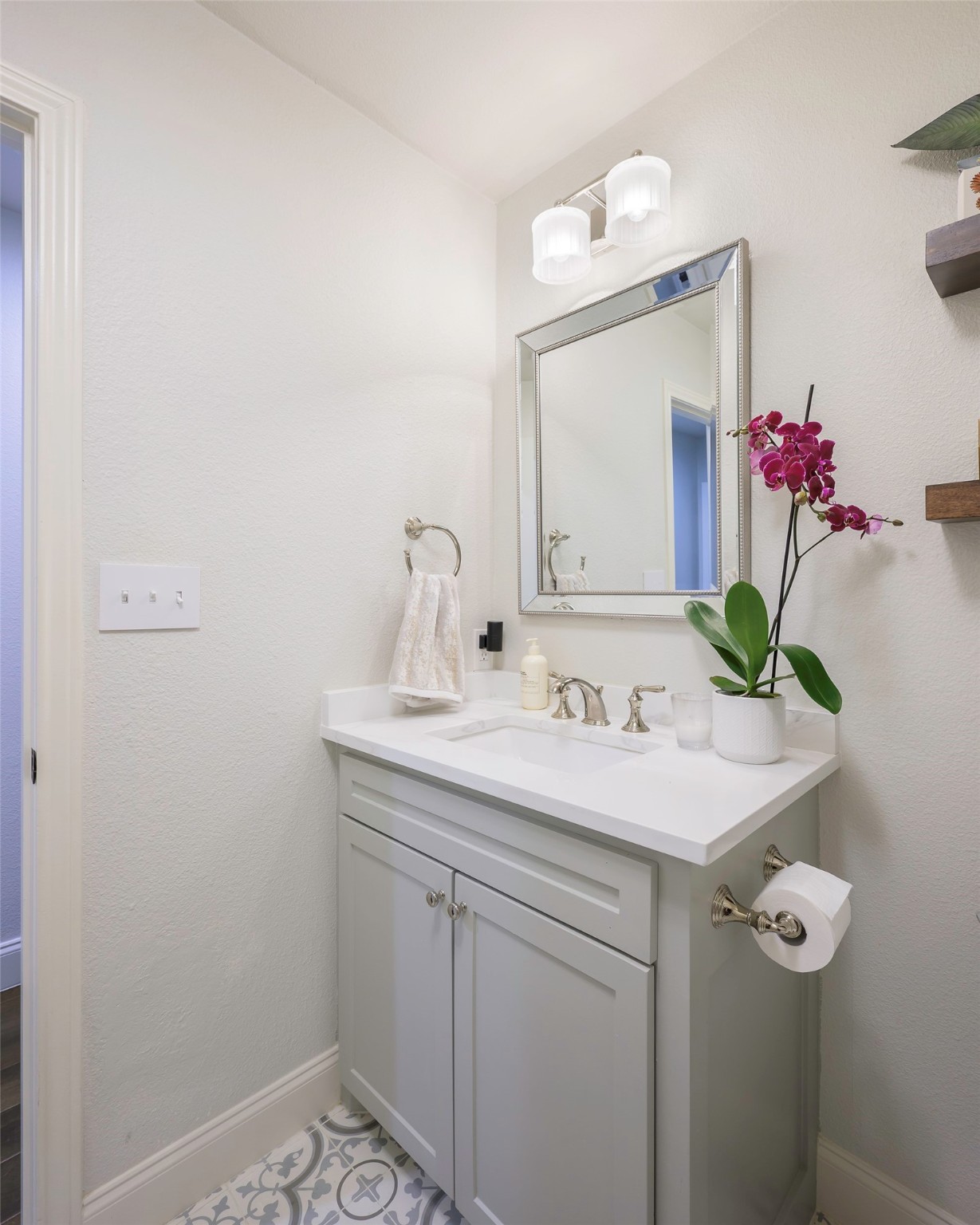 2304 Wing Point Lane