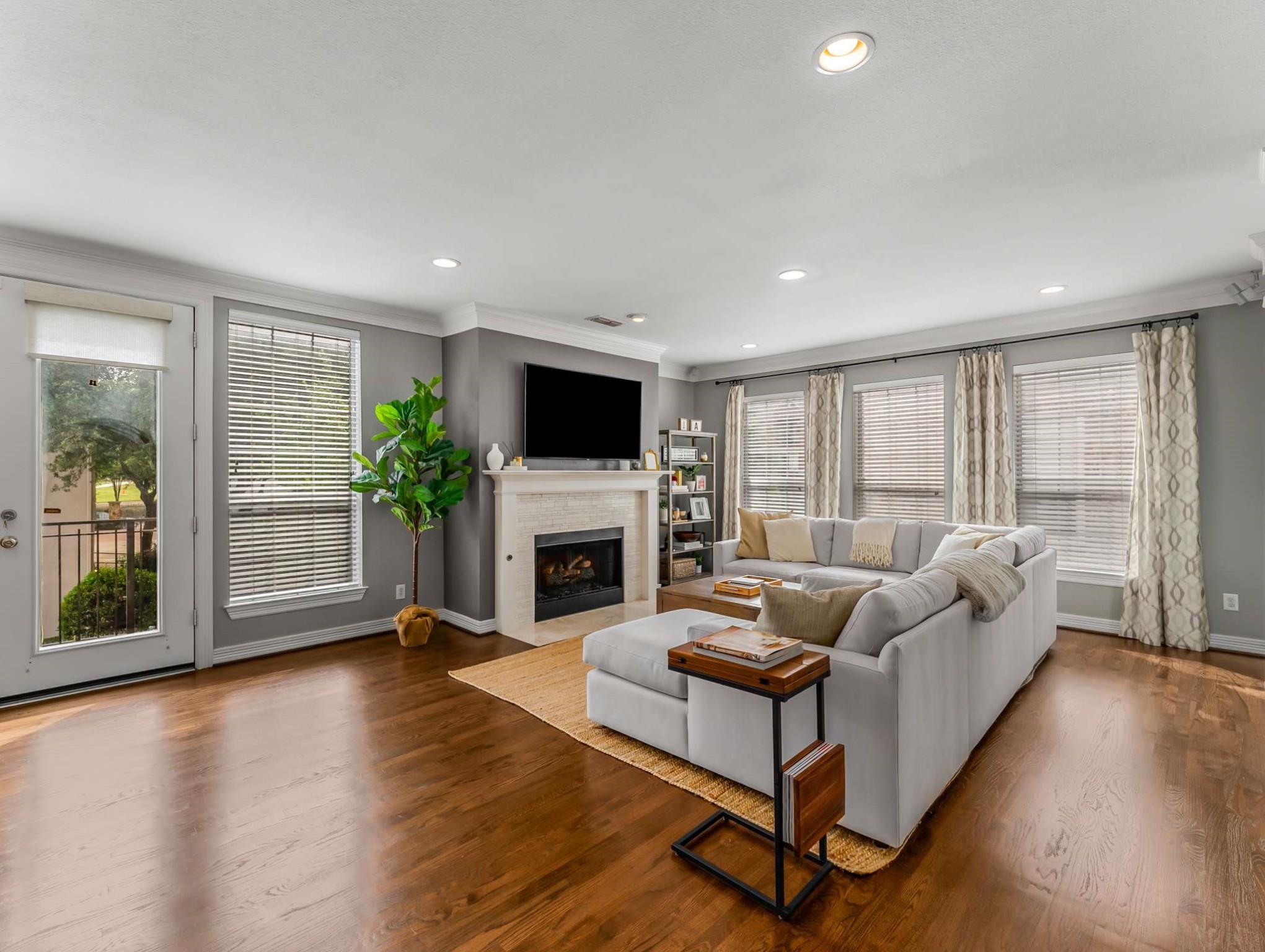 2917 Hallsville Street