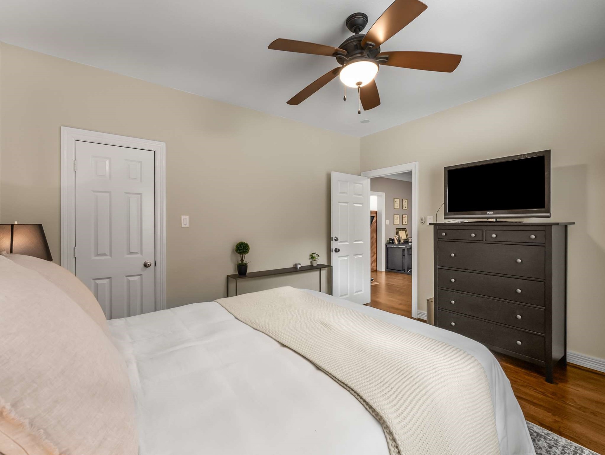 2917 Hallsville Street