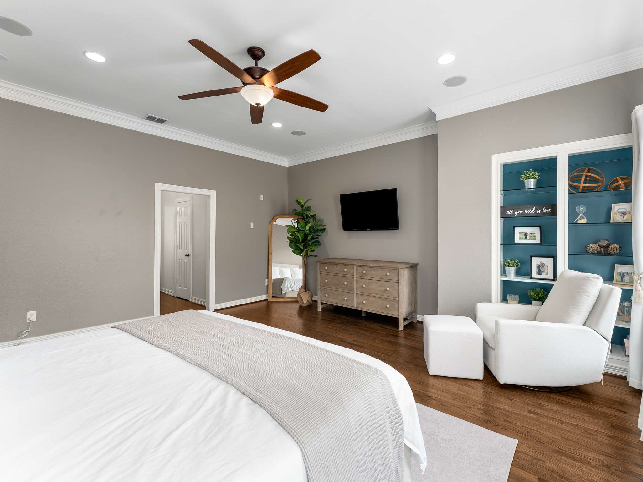 2917 Hallsville Street