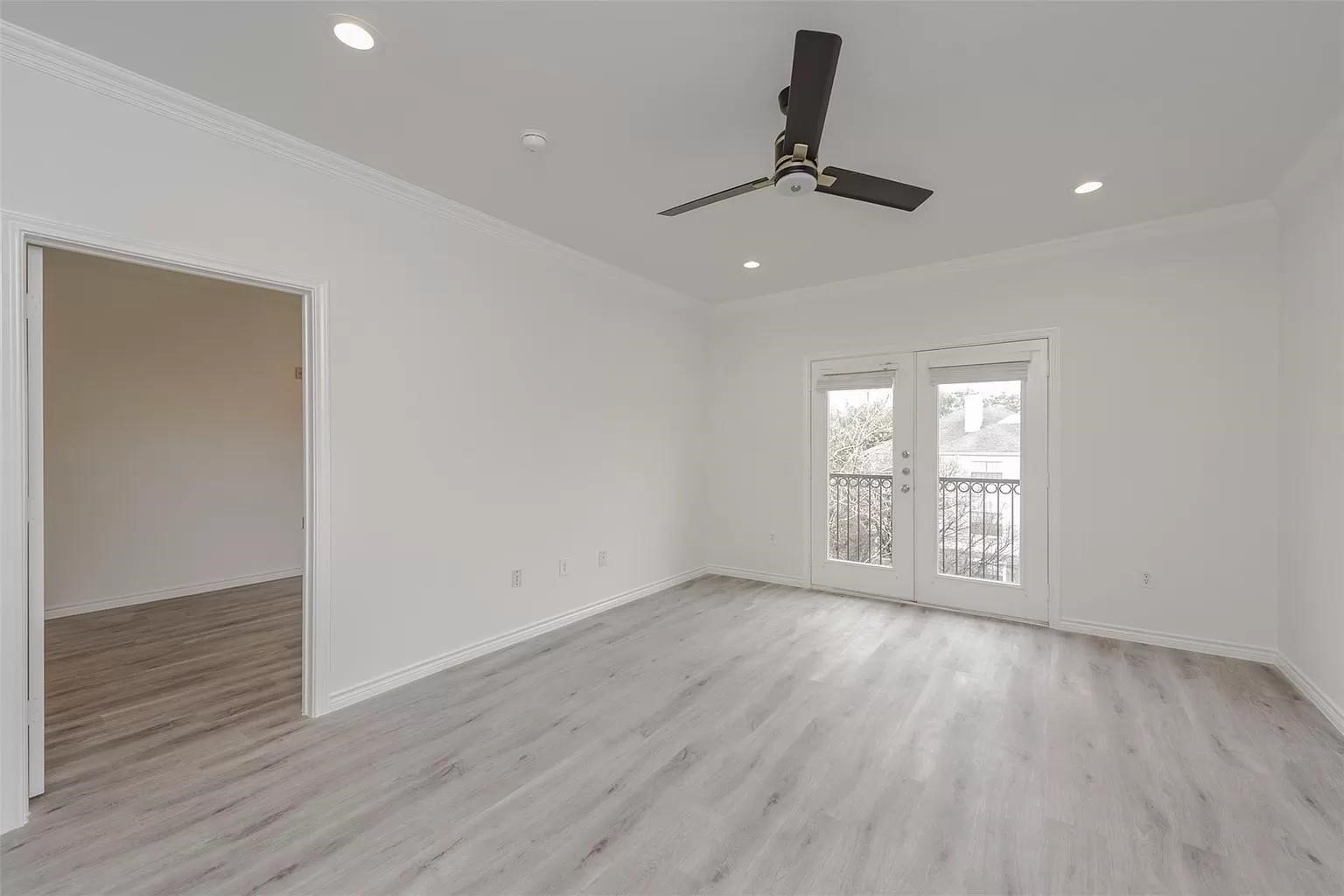 3102 Kings Road 2303