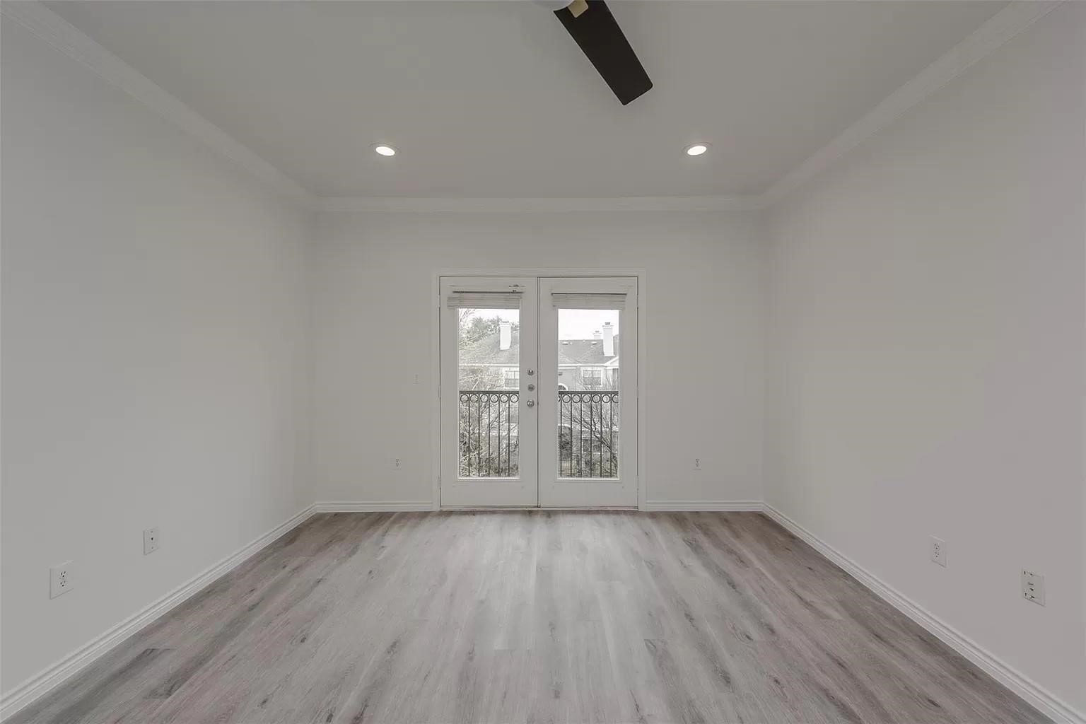 3102 Kings Road 2303