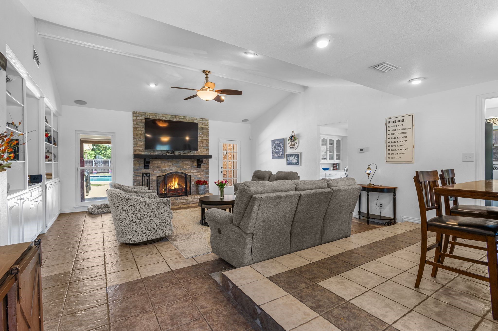 3213 Kingsbridge Drive