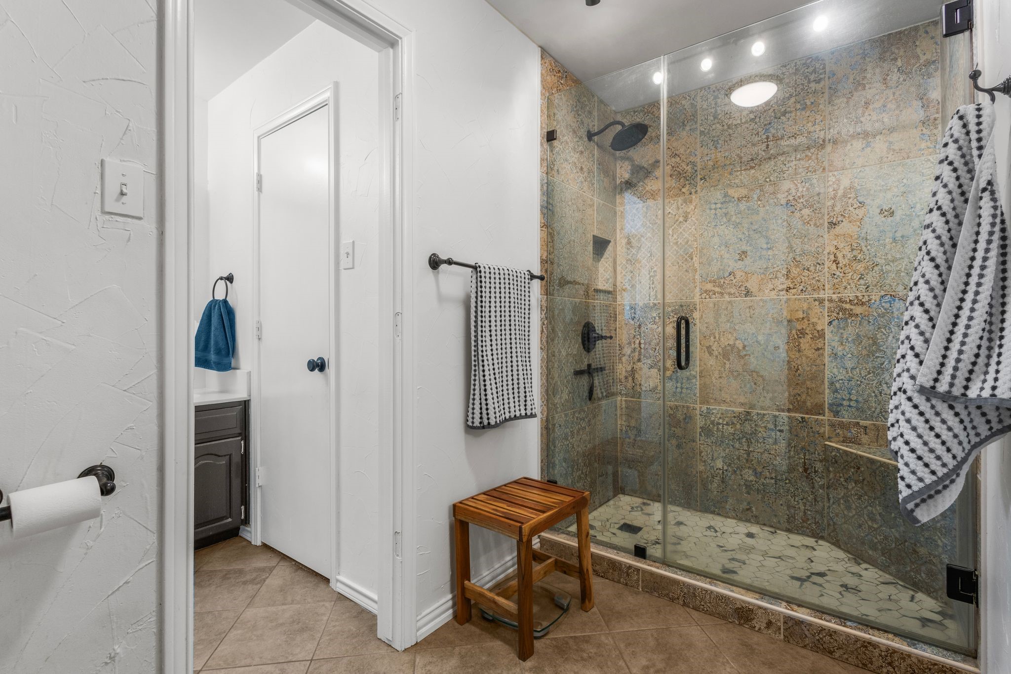 3213 Kingsbridge Drive