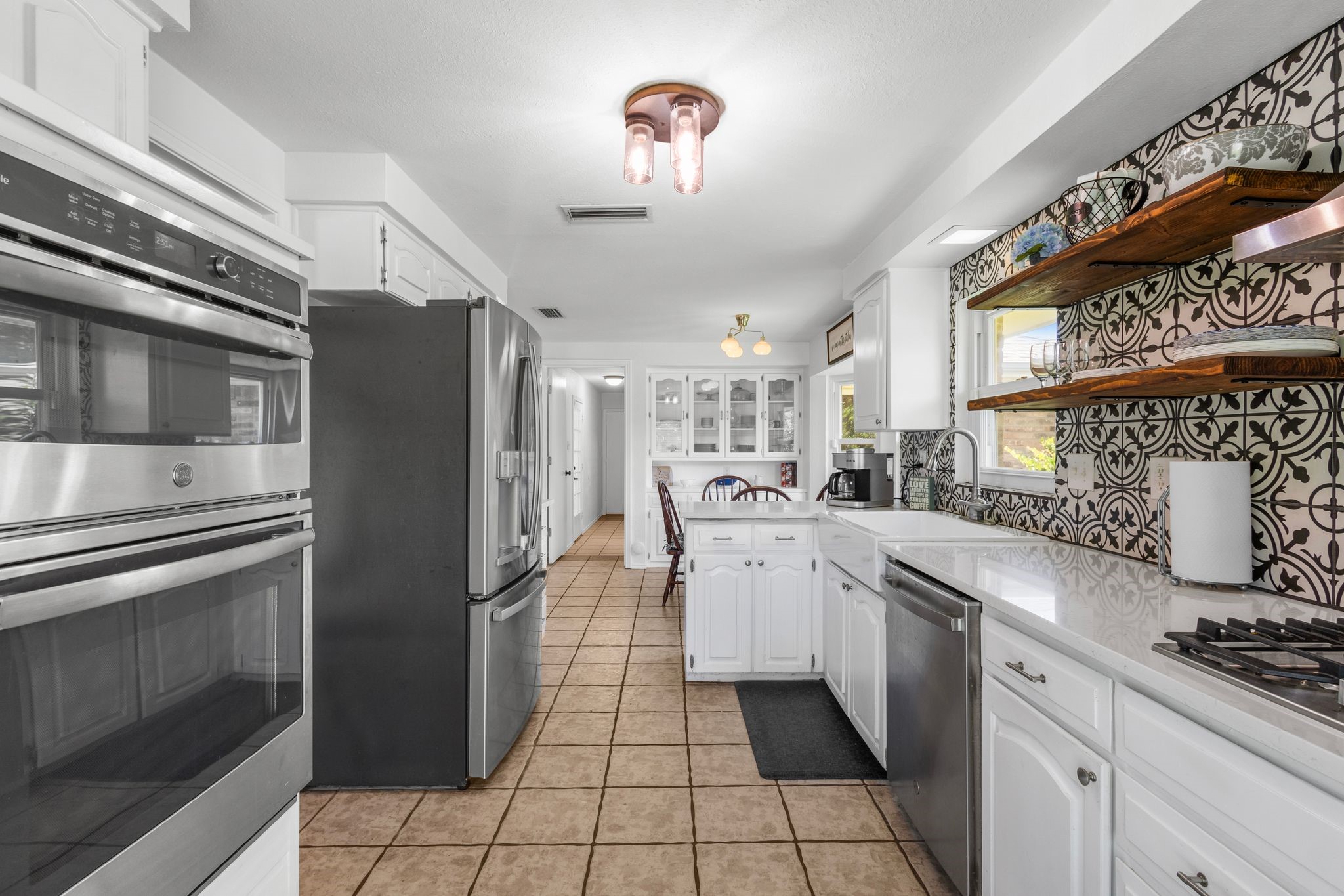 3213 Kingsbridge Drive