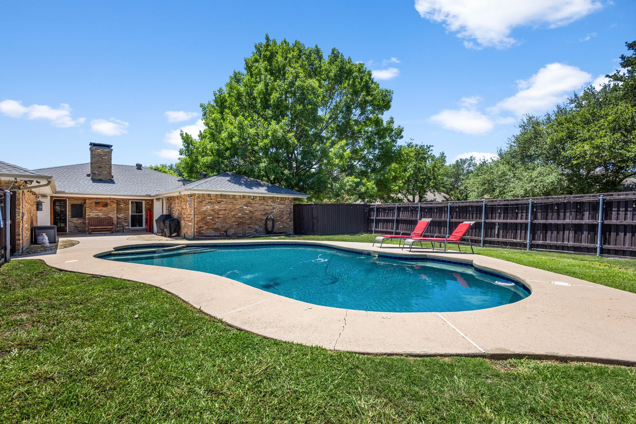 3213 Kingsbridge Drive