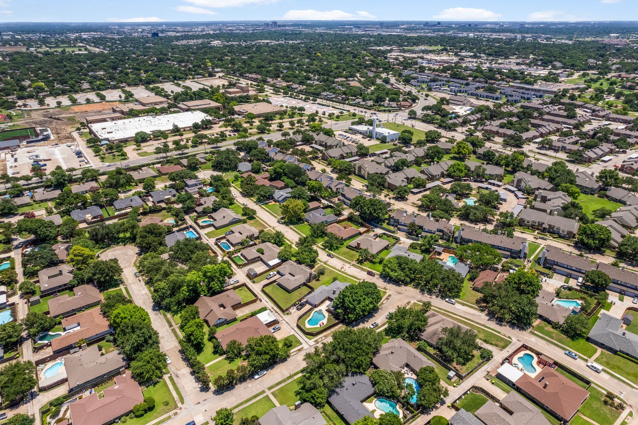 3213 Kingsbridge Drive