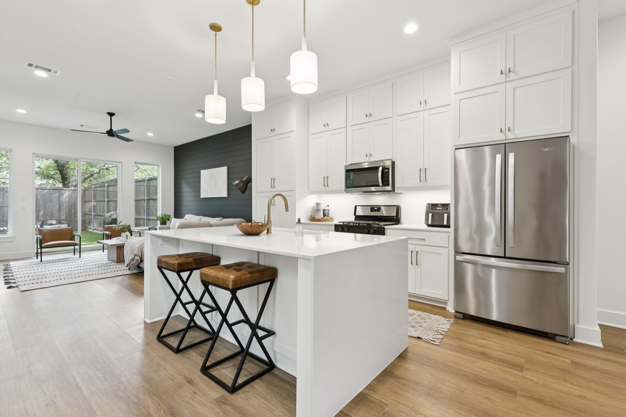 5627 Santa Fe Avenue