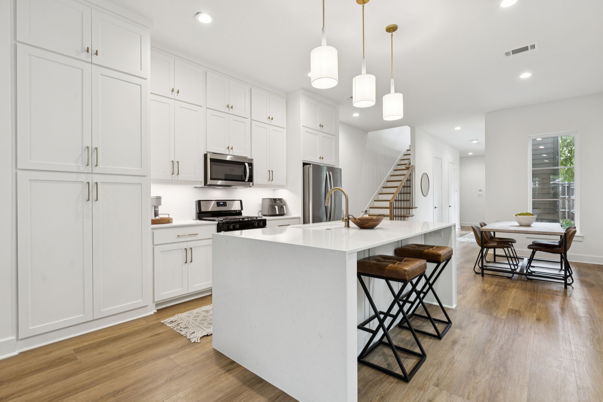 5627 Santa Fe Avenue