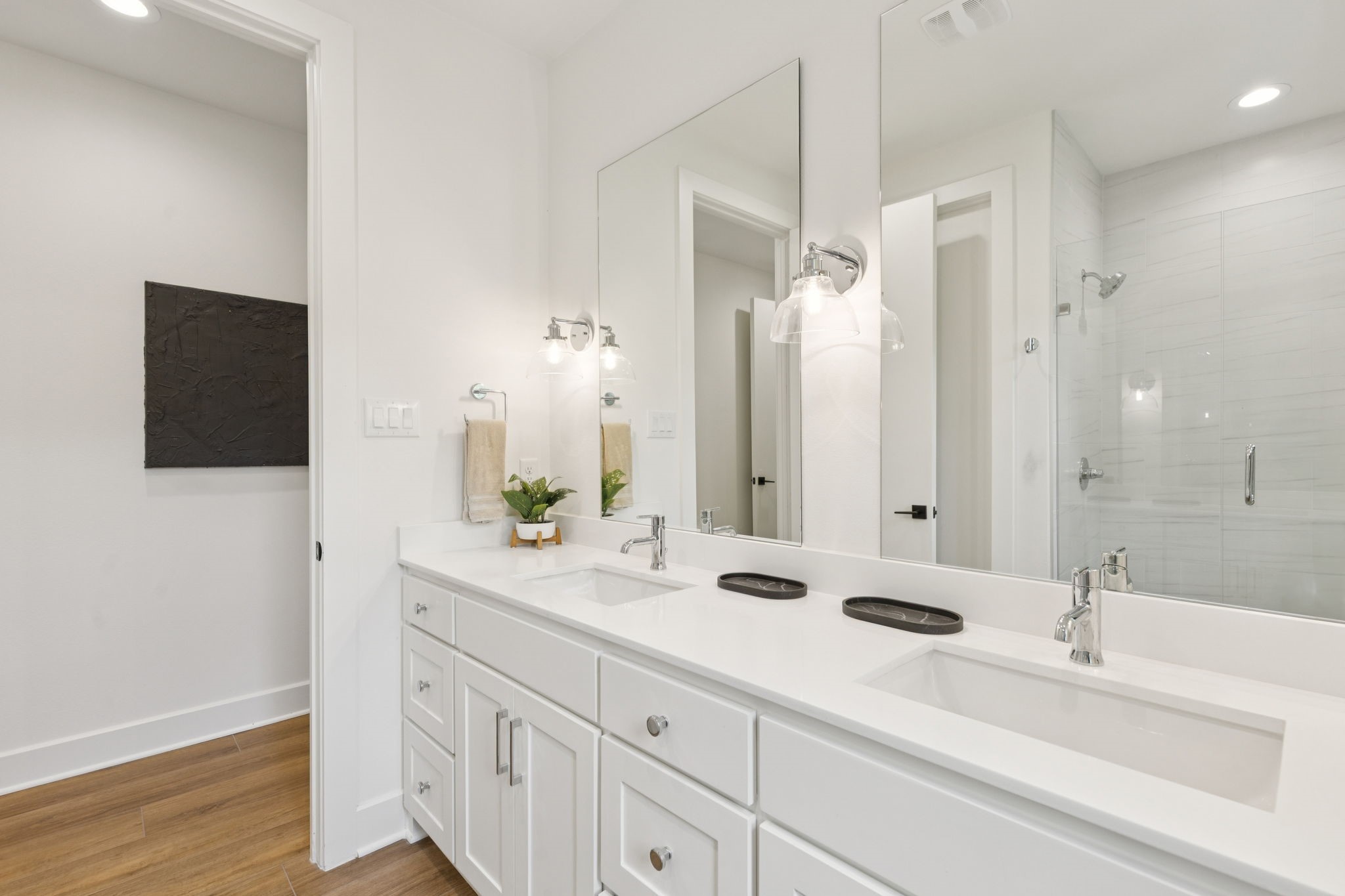 5627 Santa Fe Avenue