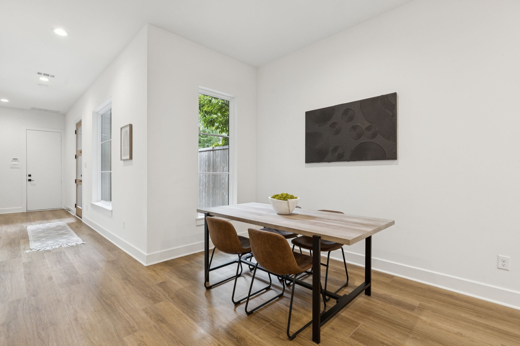 5627 Santa Fe Avenue