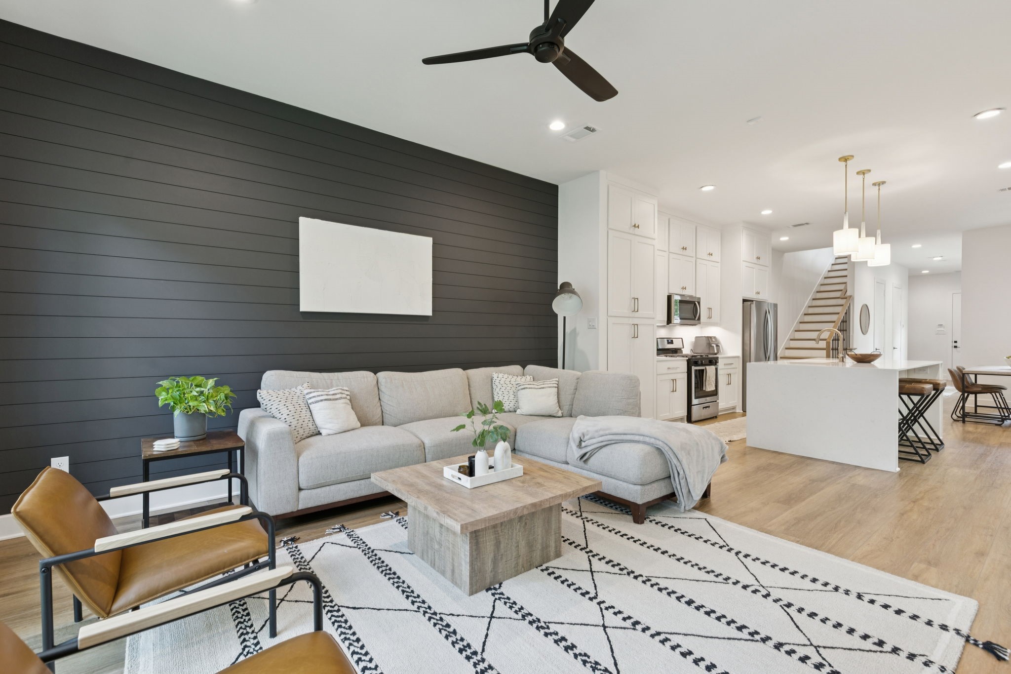 5627 Santa Fe Avenue