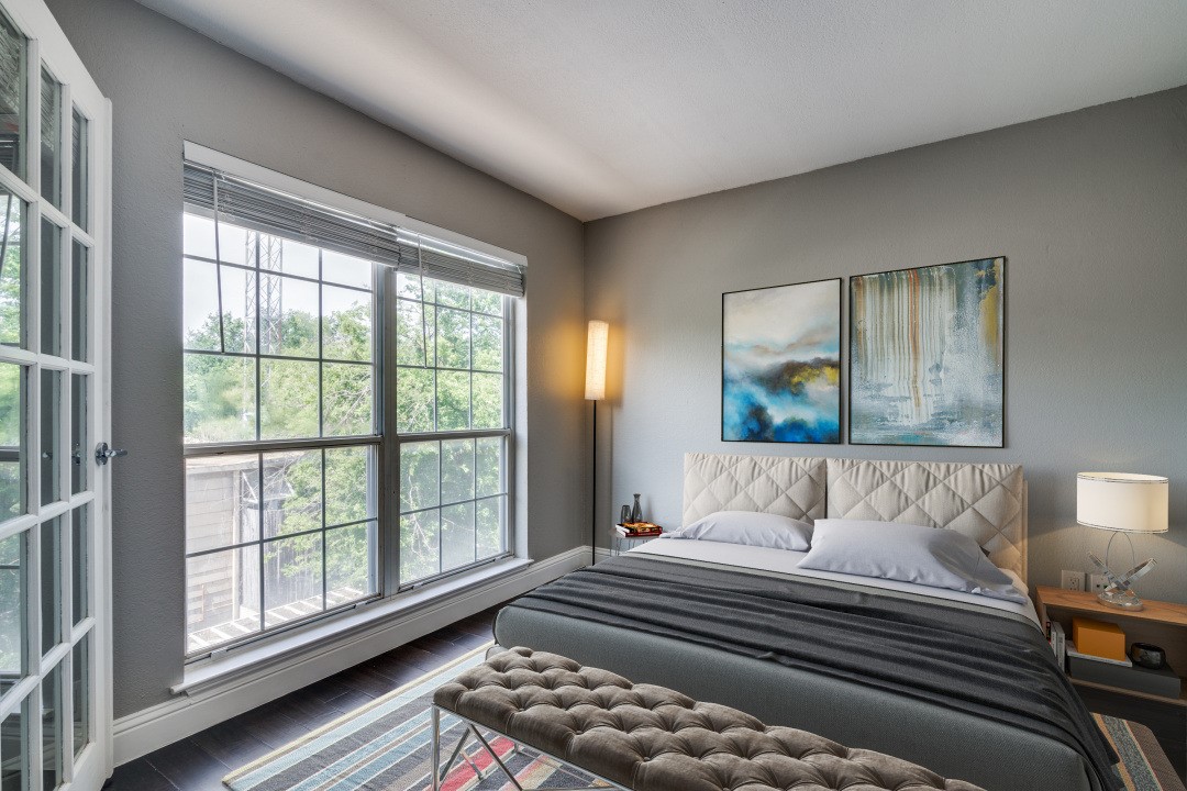 4303 Buena Vista Street 304