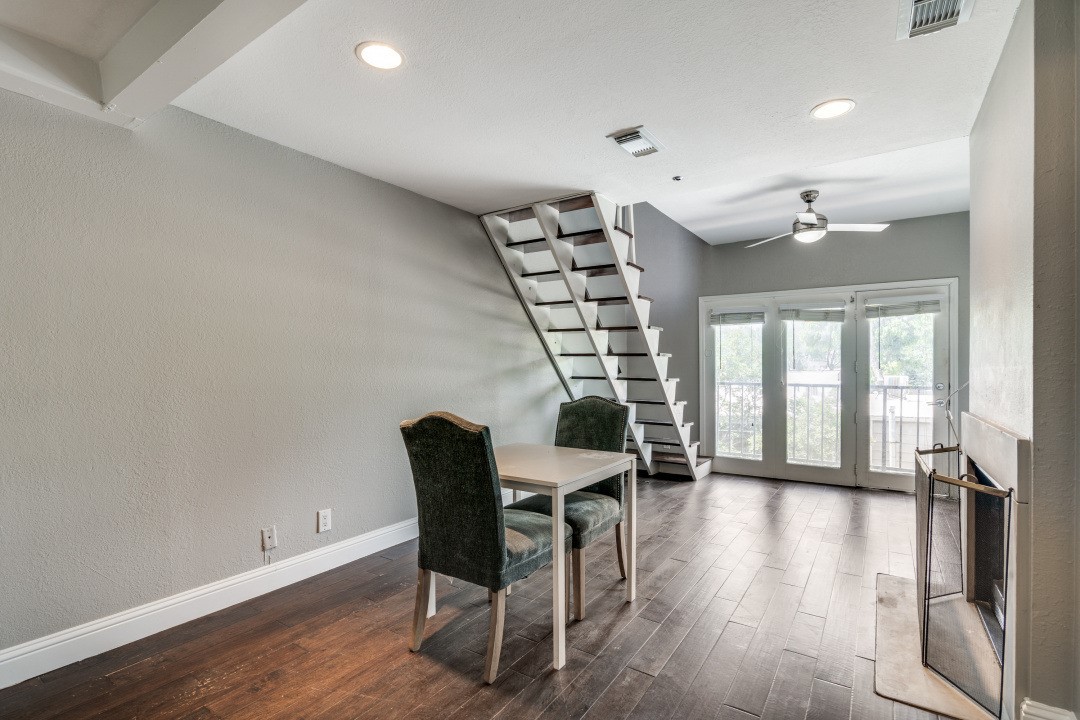 4303 Buena Vista Street 304