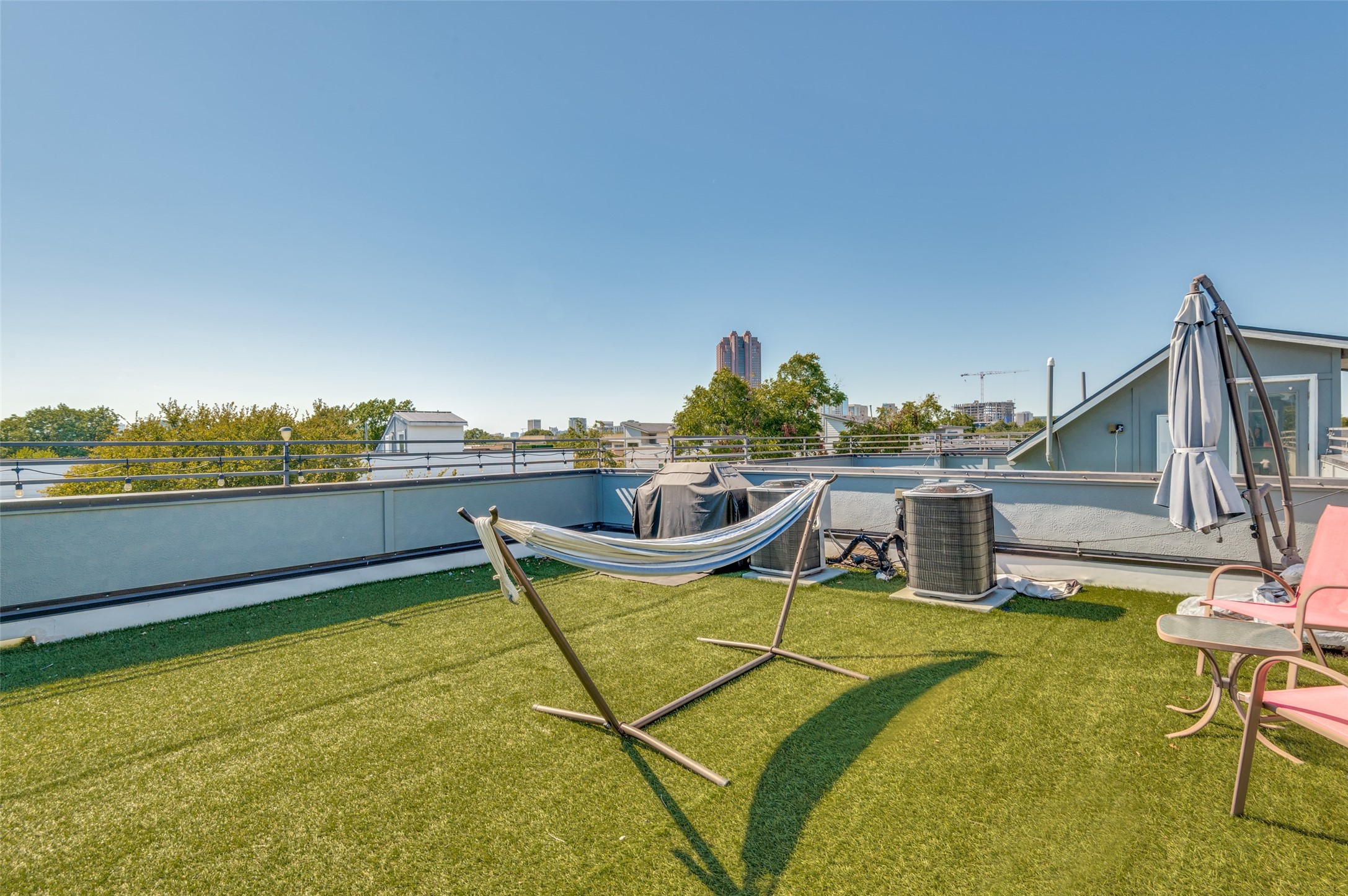 4415 Munger Avenue 2B