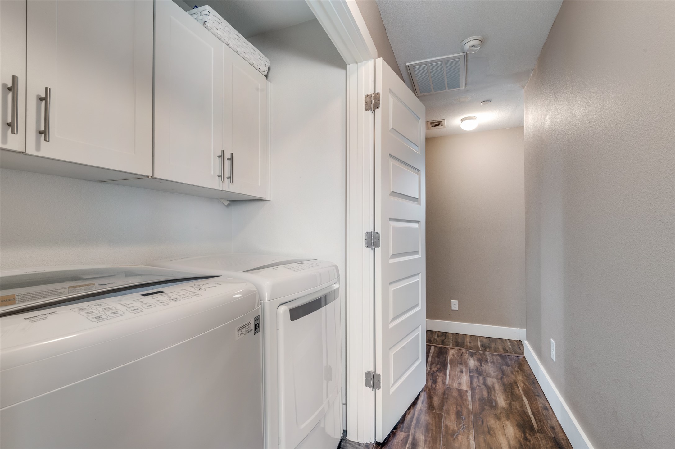 4415 Munger Avenue 2B